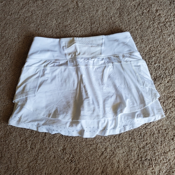 Athleta Laser Cut Skort Size Small - Picture 2 of 8